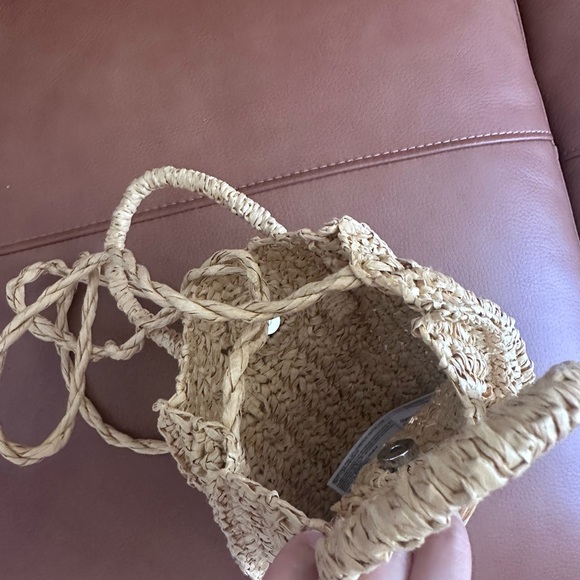 Mango Tan Tote Bag with Structured Design - Picture 7 of 7